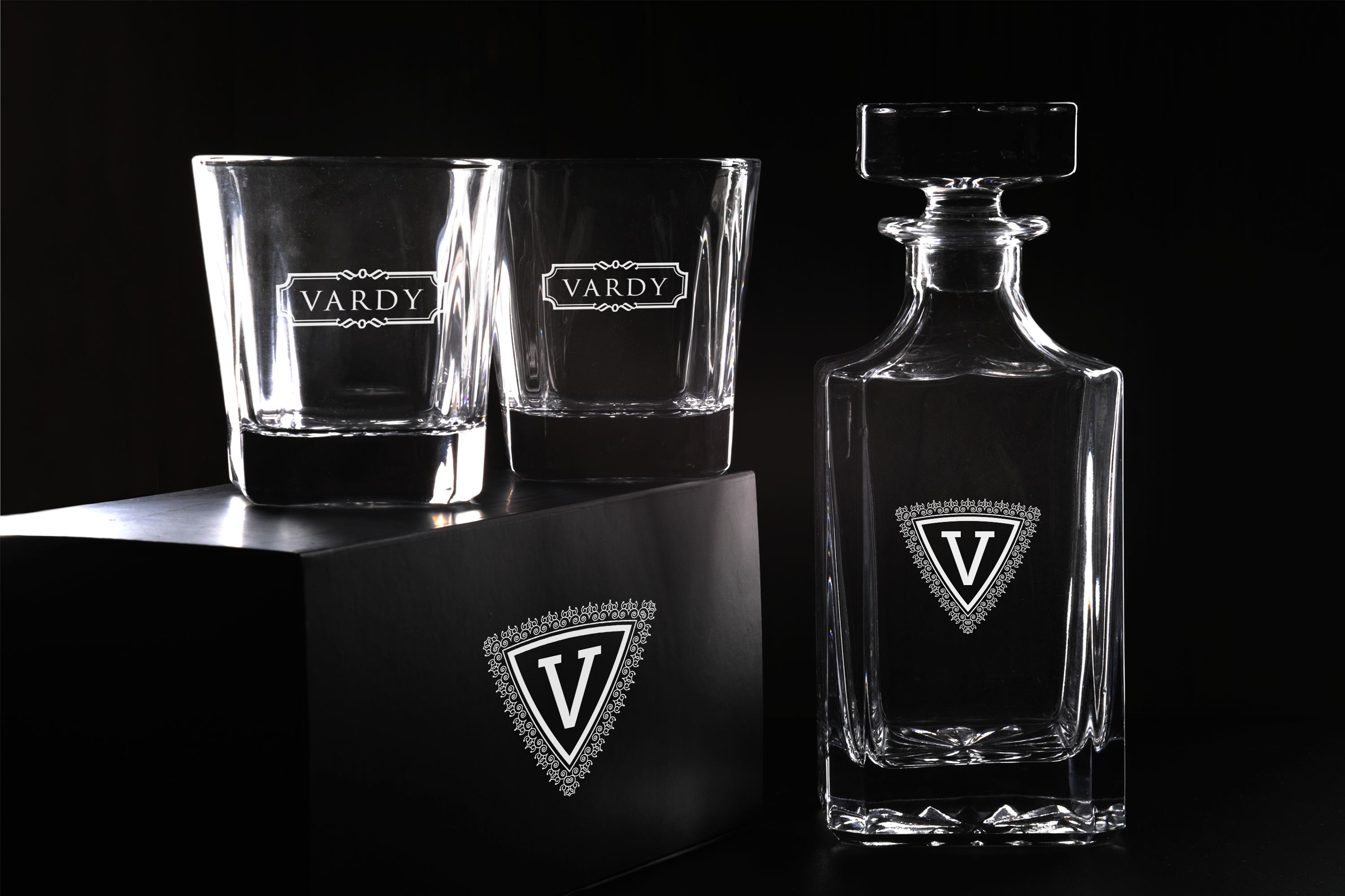 WHISKEY DECANTER SET